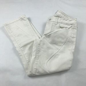 White Aeropostale Capri’s Skinny Juniors Size 3/4